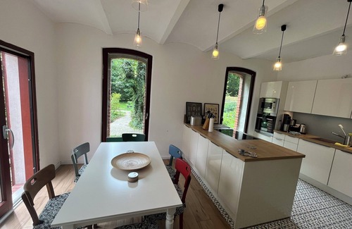 Hoppegarten Casa | Remise an der Rennbahn - 30 min from Berlin-City. Pet friendly!