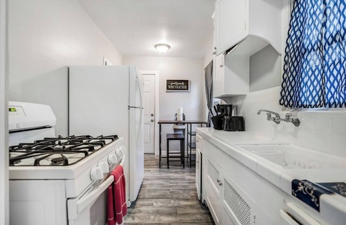 Downtown San Diego Casa | Remodeled 1BD Craftsman Bungalow WIth Parking