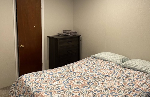 Kingston Apartamento | Remodeled 2 bed 1 bath private apartment