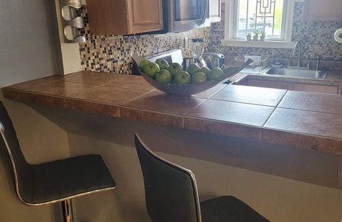 Philadelphia Casa | REMODELED 3 BEDROOM HOUSE LOCATED NEAR THE AIRPORT AND ALL MAJOR INTERSTATES