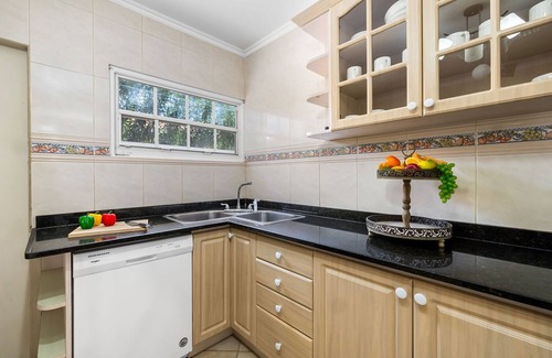 Shiribana Casa | Remodeled 3br2ba Cozy Central Private Pool