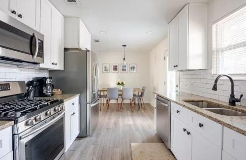 Georgetown Casa | Remodeled 4BR 2BA Steps from Georgetown Square