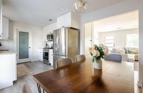 Georgetown Casa | Remodeled 4BR 2BA Steps from Georgetown Square