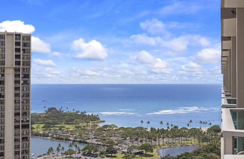 Ala Moana Apartamento | Remodeled Ala Moana Studio | Pool + Ocean Views