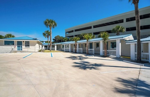 Miramar Beach Casa | Remodeled Beach Hotel w/ Pool 4N