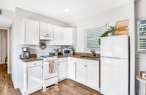 Anna Maria Casa | Remodeled Coastal Retreat in Anna Maria, FL – Steps from the Beach!