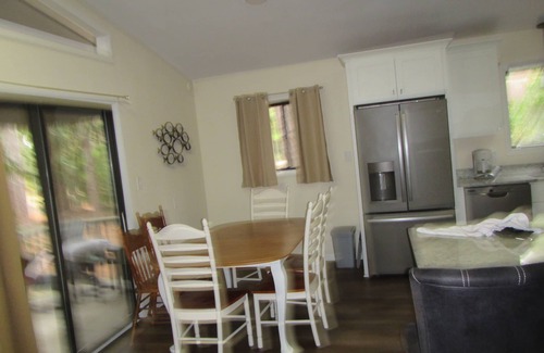 Manteo Casa | Remodeled cottage with plenty of outdoor space and privacy