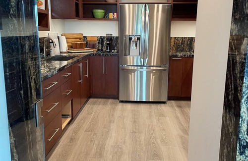 Redondo Beach Casa | Remodeled Exec 4bd 4bth Villa. Walking Distance from Beach and Riviera Village.