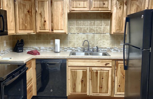 Lead Condominio | Condominio Barefoot Resort completamente amueblado y remodelado ¡A POCOS PASOS DE TERRY PEAK!