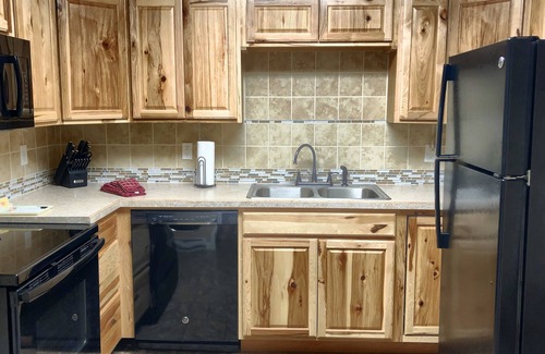 Lead Condominio | Remodeled Fully Furnished Barefoot Resort Condo