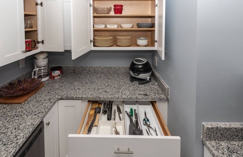 Norfolk - Virginia Beach Casa | Remodeled Gorgeous Townhome 15 min from the beach