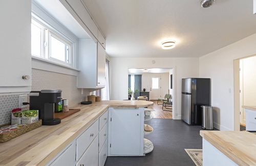 Franklin to the Fort Casa | Remodeled Historic Central Missoula Home - 5 mins to Downtown