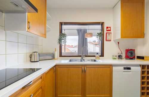 Fundao Apartamento | Remodeled historical apartment in the City center