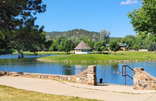 Rapid City Cabina | Remodeled home in the woods, just past city limits. With horse pasture nearby!