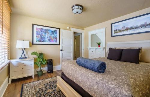 Richmond Casa | Remodeled Home in the Heart of Hawthorne
