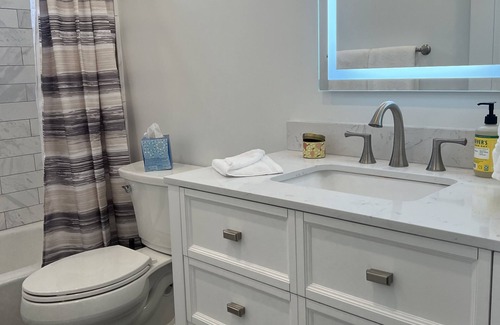 Burbank Casa | Remodeled Home near Studios and Hollywood!