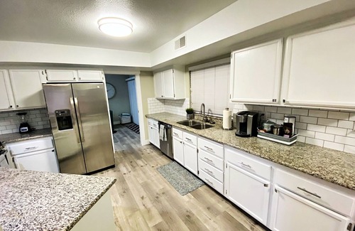 Green Valley Casa | Remodeled Home w/Pool & Hot Tub close to strip!