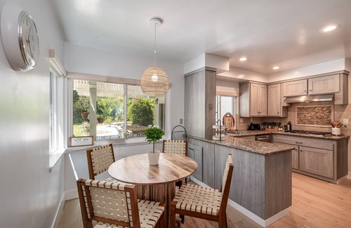Thousand Oaks Casa | Remodeled Oasis Retreat w/Pool & Jacuzzi.