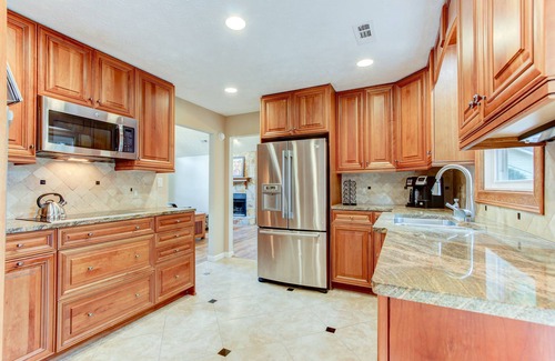 Peachtree City Casa | REMODELED PEACHTREE CITY HOME ON GOLF COURSE