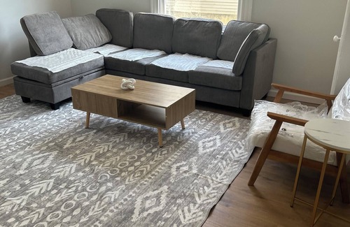 Strabane Casa | Remodeled spacious 4-bedroom house in very popular Houston, PA with central AC