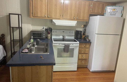 McMinnville Apartamento | Remodeled Studio house on a farm
