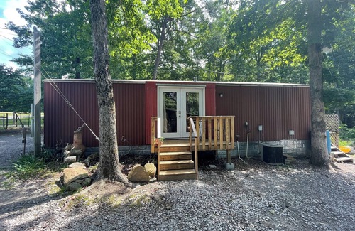 McMinnville Apartamento | Remodeled Studio house on a farm