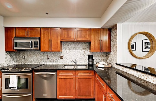 Rutledge Hill Condominio | REMODELED & SUPER STYLISH 1BR - DOWNTOWN NASHVILLE