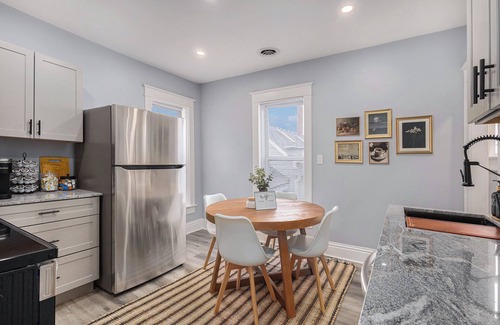 Michigan City Apartamento | Remodeled, Washer, Dryer, Mins to Beach & Downtown