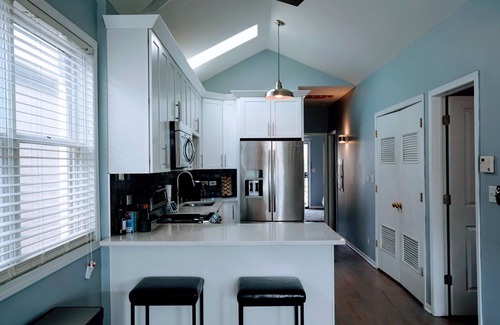 Near West Side Apartamento | Remodeled West Loop Apartment Near United Center