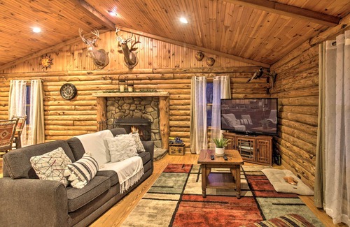 New Castle Cabina | Remote Cabin Retreat By Blue Ridge Mtn Trails