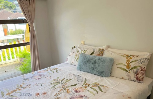 Remuera Casa | Remuera 5 bedroom Holiday House