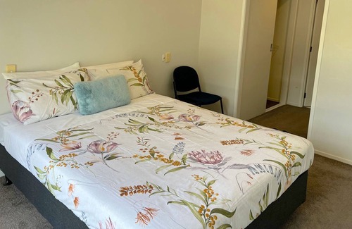 Remuera Casa | Remuera 5 Bedroom Holiday House