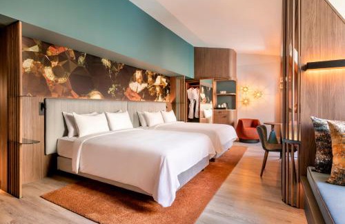 Burgwallen Nieuwe Zijde Hotel | Renaissance Amsterdam Hotel