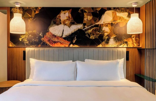 Burgwallen Nieuwe Zijde Hotel | Renaissance Amsterdam Hotel