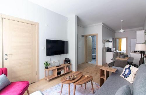 Moda Apartamento | Renewed&Charming 3BR Flat in the Heart of the City