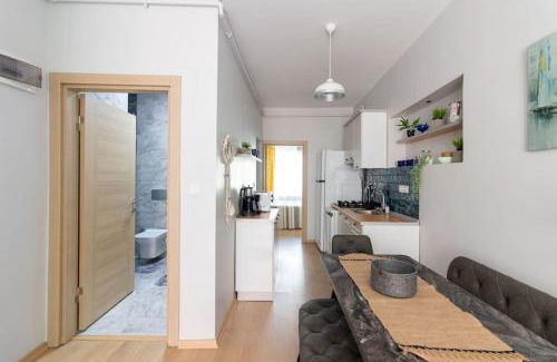 Moda Apartamento | Renewed&Charming 3BR Flat in the Heart of the City