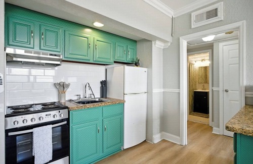 Downtown Jacksonville Apartamento | Renovated 16th-Floor 1BR Skyline Views+Prime Location