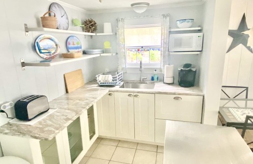 Bass River Cabaña | Renovated 1940’s Bass River .5miles to Beaches⛱️ Central AC