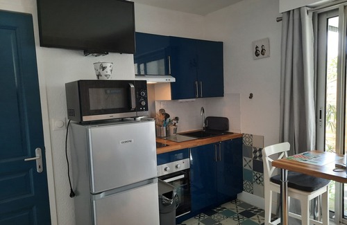 Benodet Apartamento | Renovated 2* studio with bedroom, quiet, small garden on the Breton Riviera