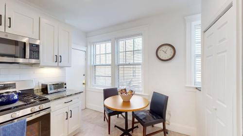 Griggs Park Apartamento | Renovated 2b, In-unit Laundry, Longwood, 1st Flr