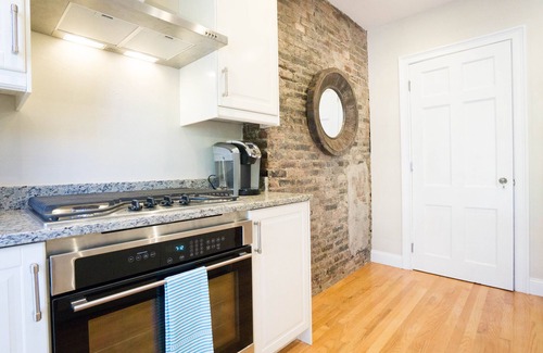 Beacon Hill Condominio | Renovado 2BR | 1. 5BA en Charles St