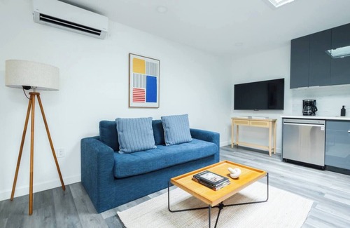 East Harlem Apartamento | Renovated 2BR Loft Near Central Park