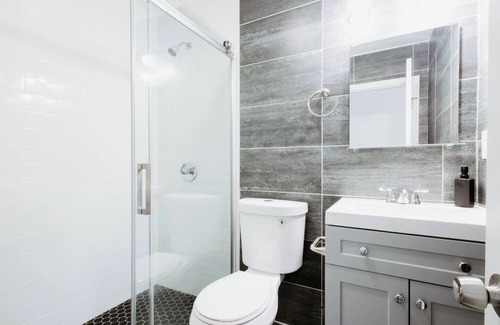 East Harlem Apartamento | Renovated 2BR Loft Near Central Park