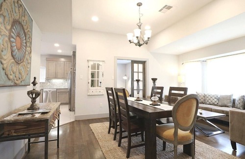 Houston Casa | Renovated 4 Bedroom, 3 Bath Private Home Fully-furnished near MDA, TMC, Galleria