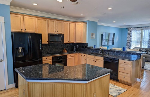 West Ocean City Casa | Renovated 4 Bedroom Townhome West OC Pool Sleeps 10