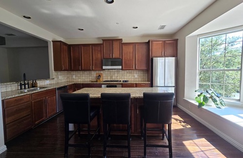 Lewisville Casa | Renovated 4BR, 6 Bed, 3.5 Bath Near DFW Airport