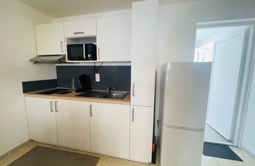 Le Brouilh-Monbert Apartamento | Renovated and furnished studio for rent!