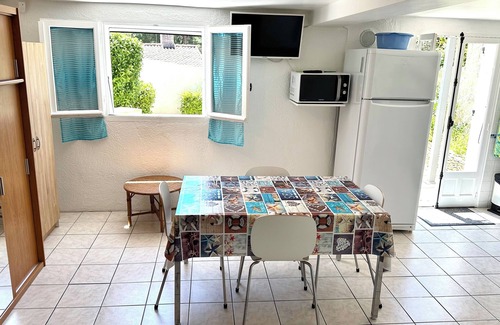 Carnoux-en-Provence Apartamento | Apartamento con terraza al sur, en zona verde muy tranquila, cerca de playas y calas de Cassis