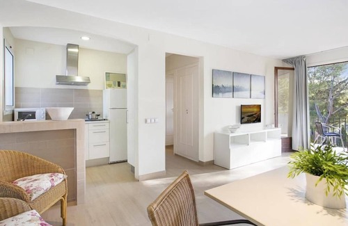 Llafranc Apartamento | Moderno apartamento a 500 m de la playa de Llafranc, idóneo para las familias