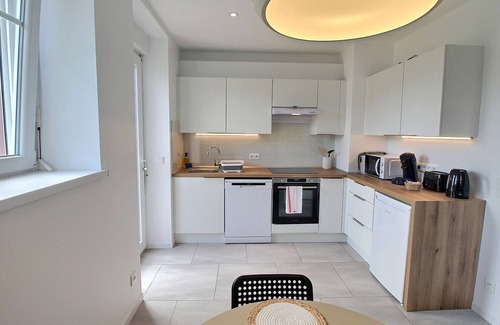 Saint Joseph/Mittelharth Apartamento | Apartamento renovado en Colmar con jardín y terraza